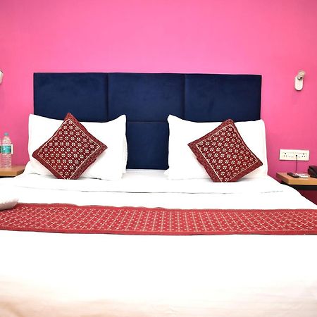 Hotel La Serene By Qotel-Gagan Vihar Anand Vihar Nueva Delhi Exterior foto